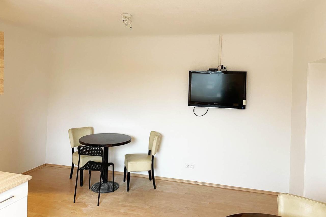 Cozy 2-Room Apartment Брюль Экстерьер фото
